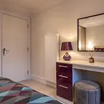 The Chocolets - The Refinery York