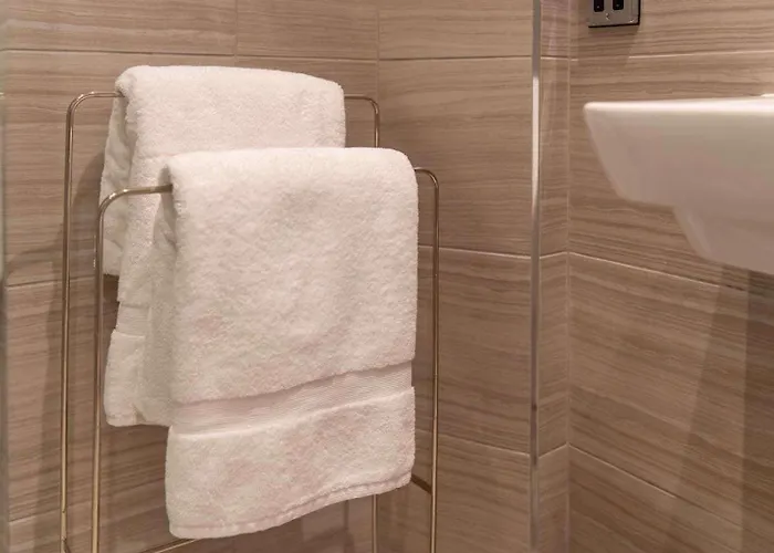 The Chocolets - The Refinery * York