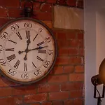 The Chocolets - The Refinery