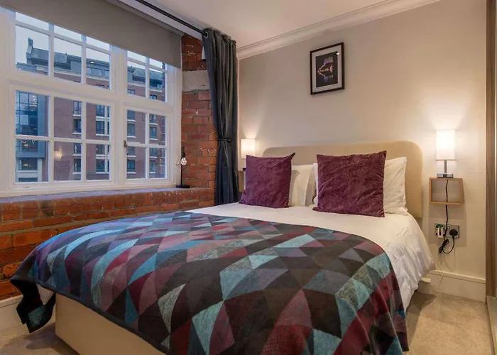 The Chocolets - The Refinery * York