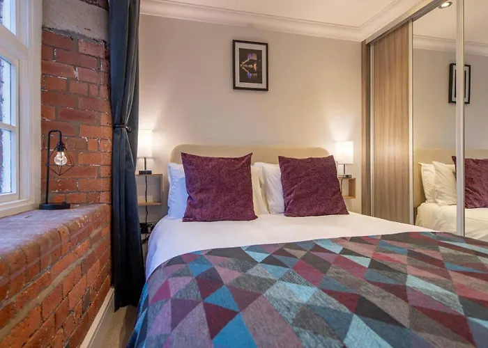 The Chocolets - The Refinery York