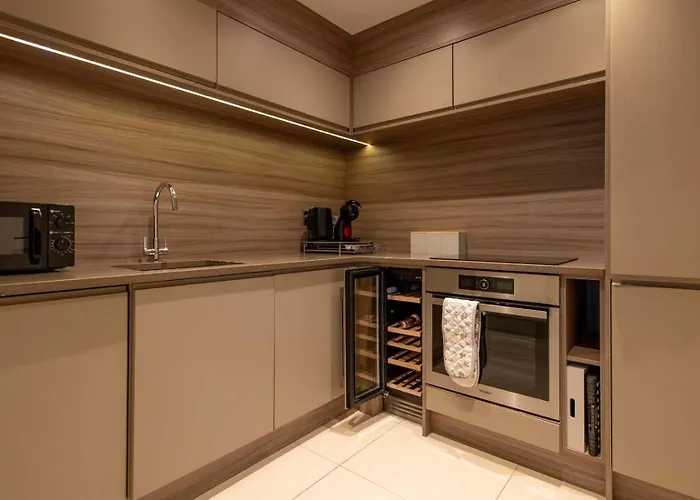 The Chocolets - The Refinery * York