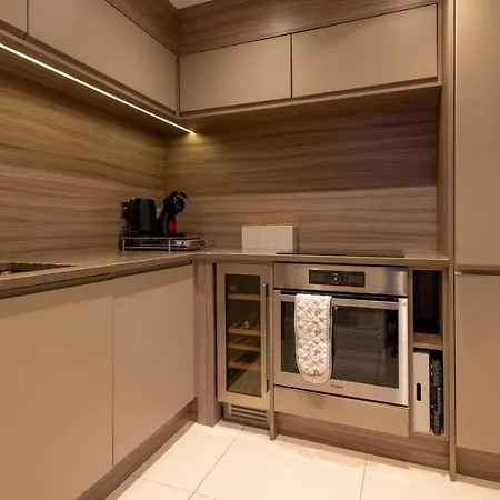 The Chocolets - The Refinery *