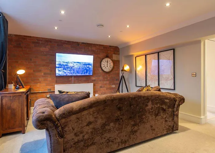 The Chocolets - The Refinery * York