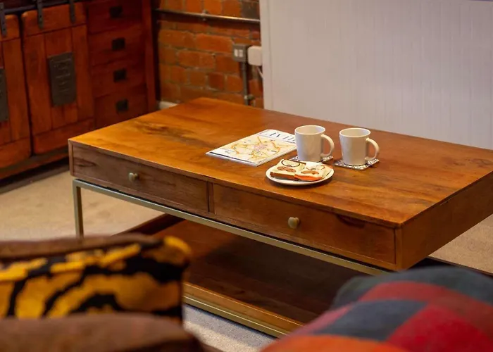 The Chocolets - The Refinery * York