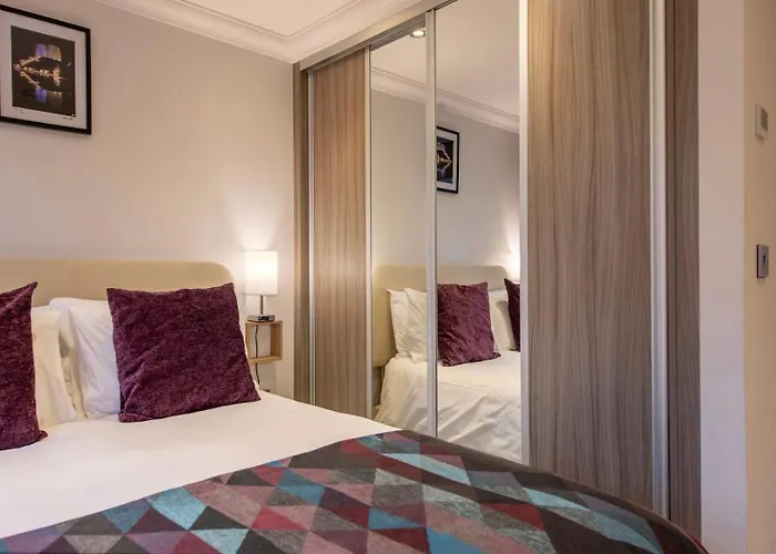 The Chocolets - The Refinery Lägenhet